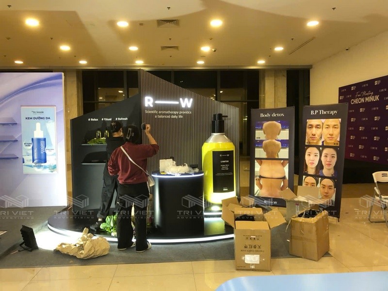 thiet ke booth quang cao uy tin