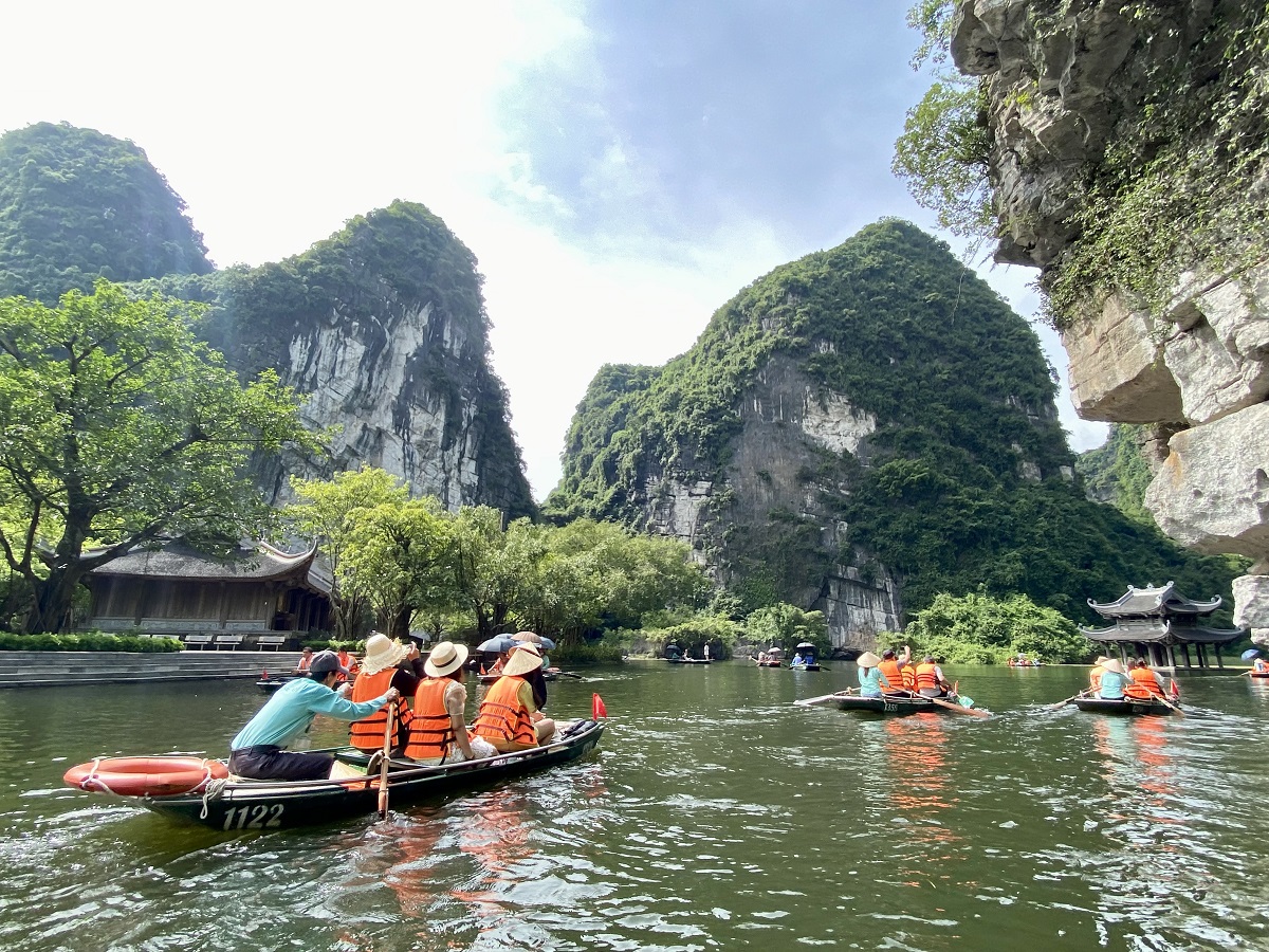 những địa điểm du lịch nổi tiếng ở việt nam