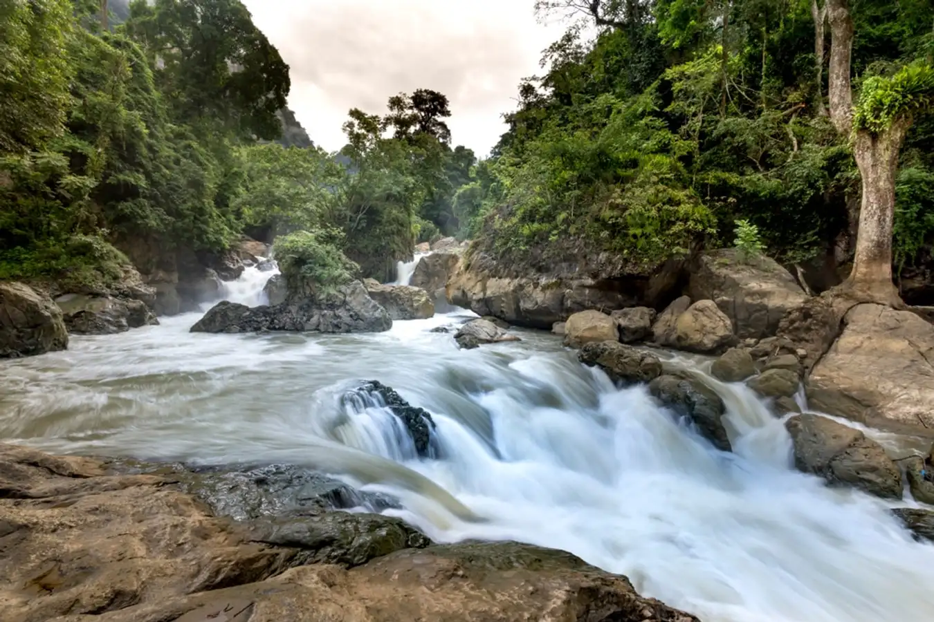 những địa điểm du lịch ở việt nam