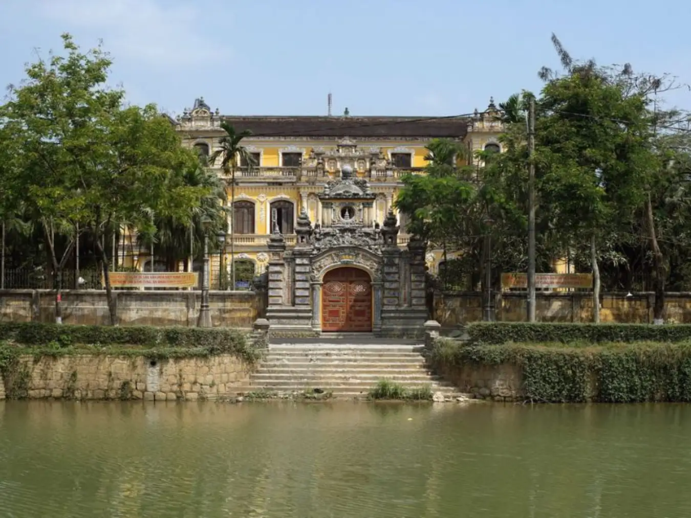 diem du lich cung an dinh hue