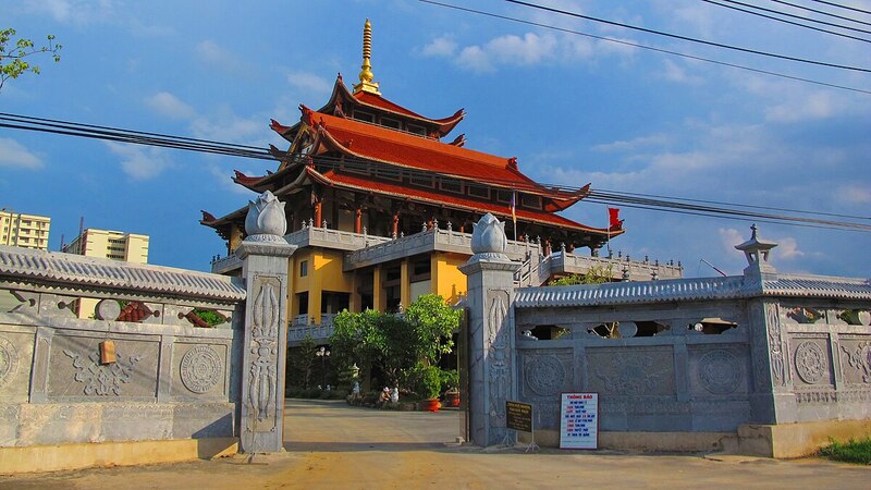 chua hue nghiem quan 2