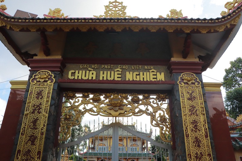 chua hue nghiem