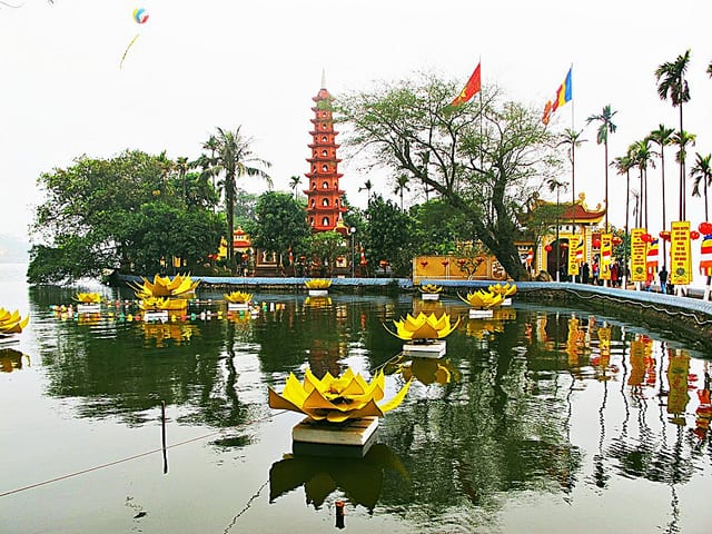 chua tran quoc ha noi