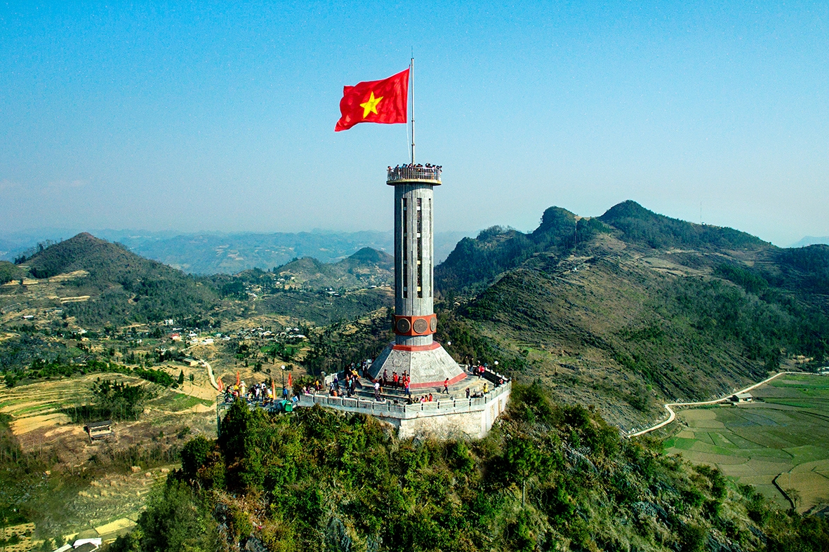 cot co lung cu ha giang