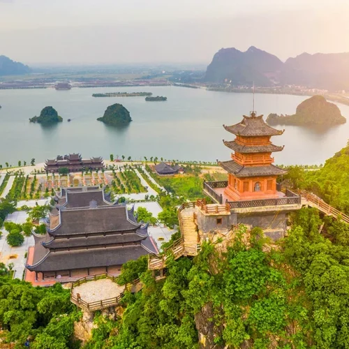 Những Điểm Du Lịch Nên Đến Ở Việt Nam Đang Thu Hút Du Khách