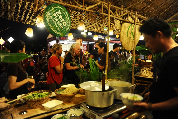 dac san cho hoi an