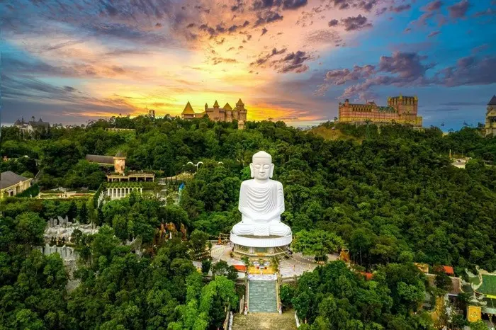 tuong phat thich ca chua linh ung ba na