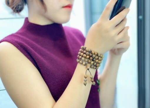 ý nghĩa đeo vòng trầm hương