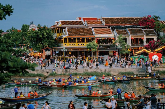 du lich hoi an 2025