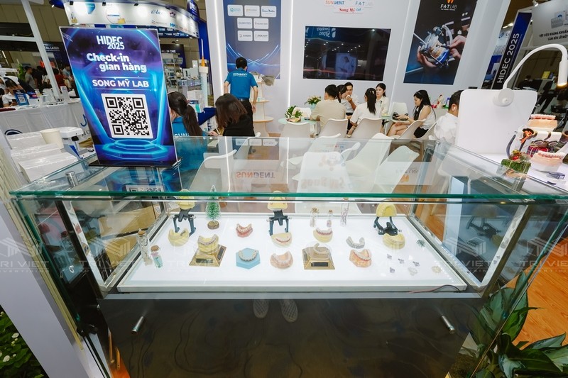 gia gian hang trien lam dep