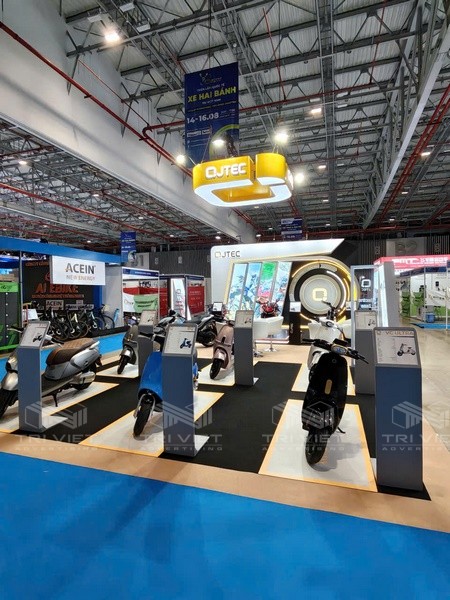 gian hàng trien lam xe dap dien
