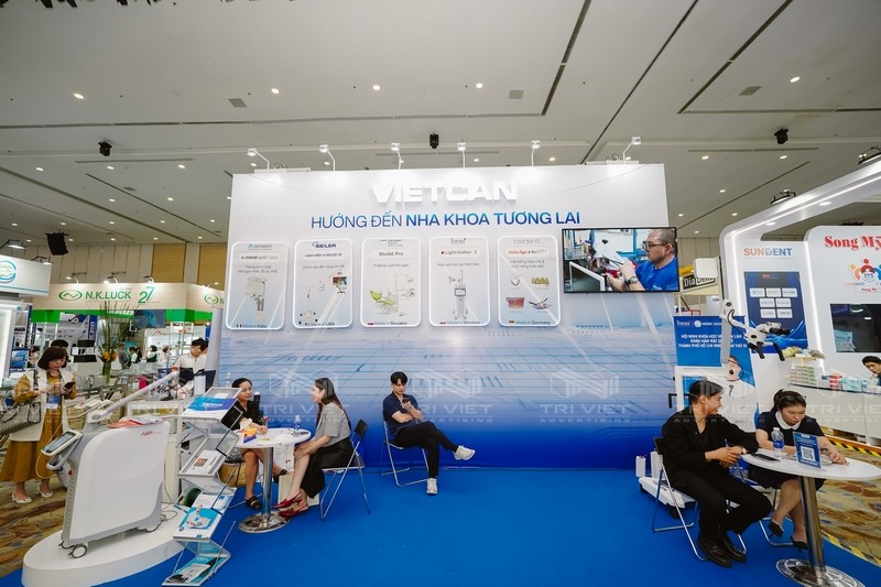 thi cong gian hang trien lam dep