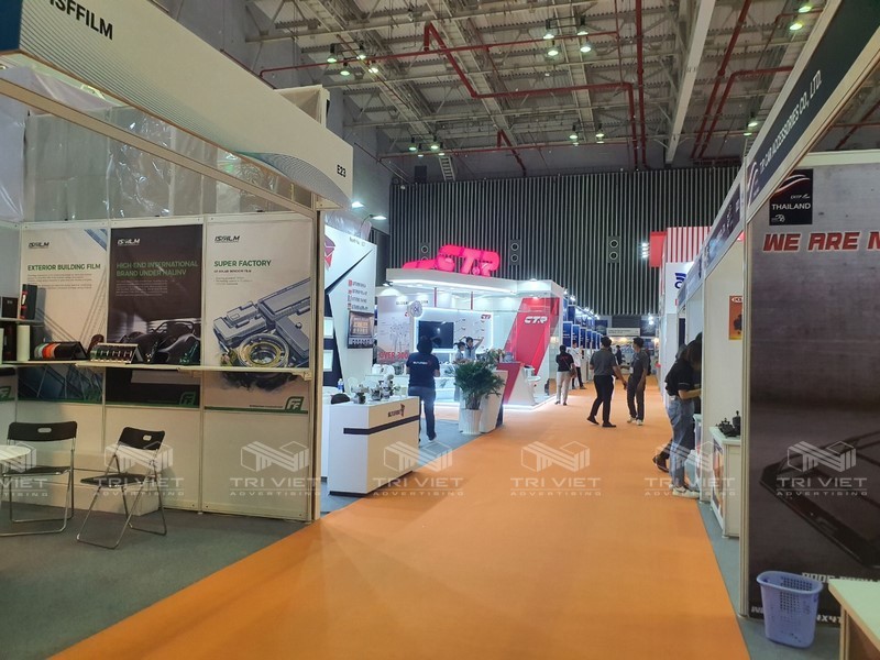 thiet ke gian hang trien lam dep hien nay