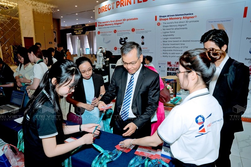 thiết kế thi công gian hàng hội chợ triển lãm