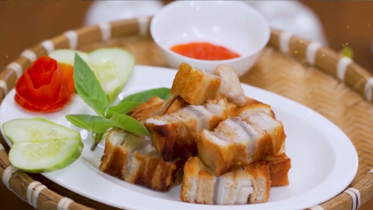 heo quay chay dai tiec