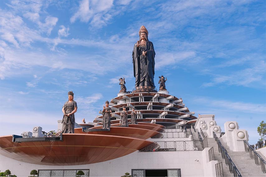 quan canh tuong phat nui ba den