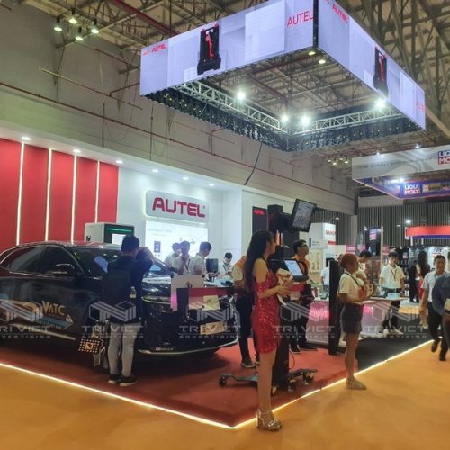 Gian Hàng Hội Chợ Quảng Cáo Xe Tạo Ấn Tượng Thu Hút Khách