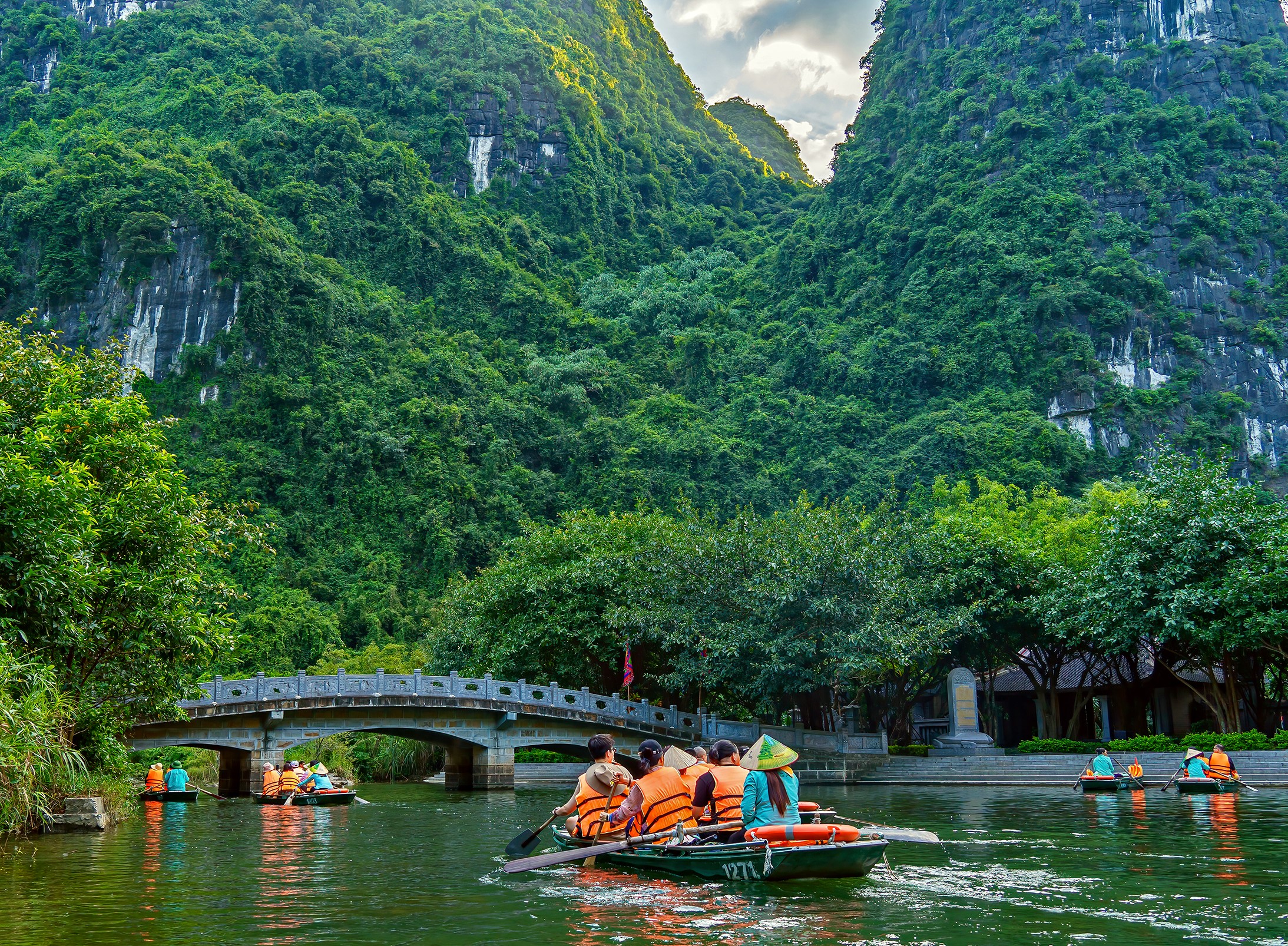 du lich trang an ninh binh
