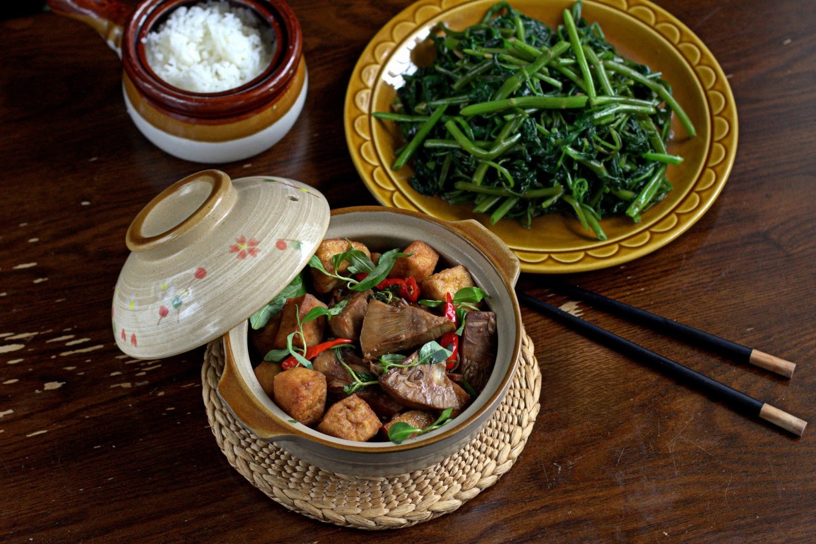 mit non chay dau hu kho