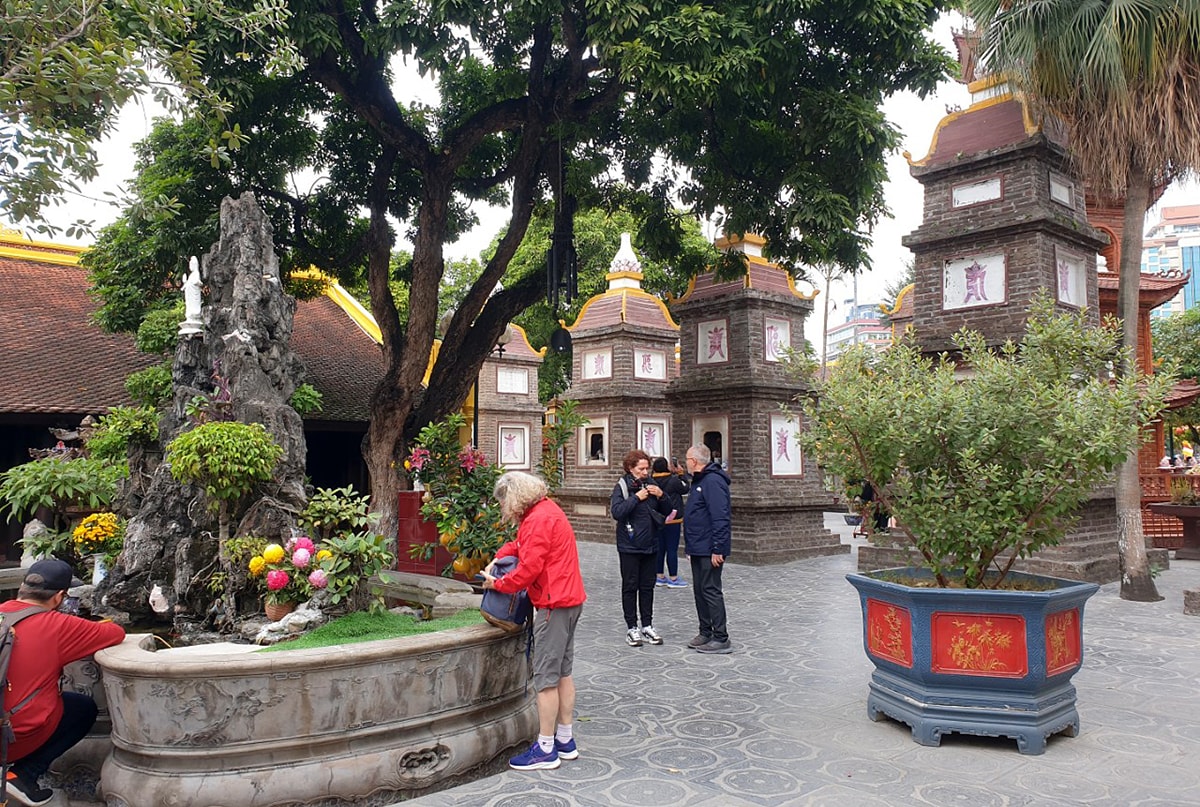 chua tran quoc ha noi