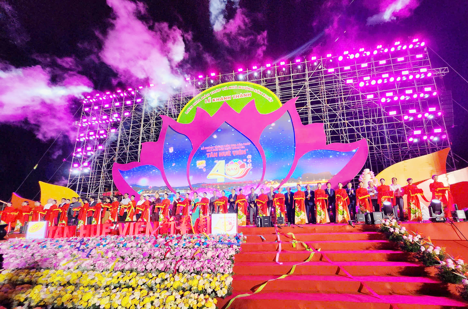 le khanh thanh lien hoa bao thap