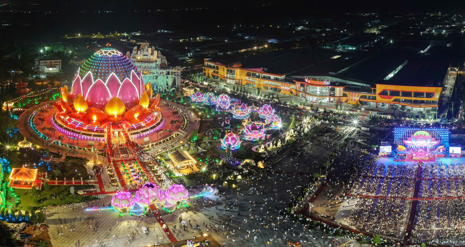 lien hoa bao tháp soc trang