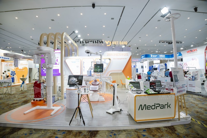 thiet ke booth trien lam