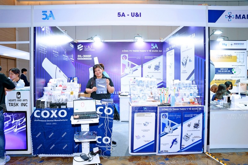 setup gian hàng sự kiện
