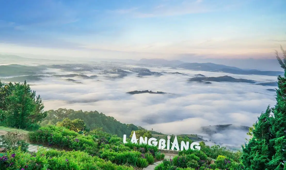 nui langbiang da lat