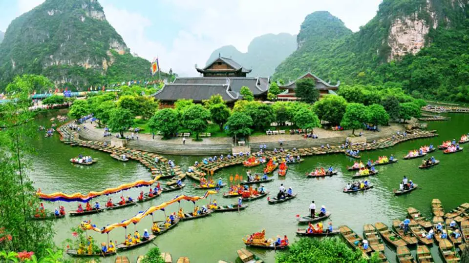 chua bai dinh ninh binh