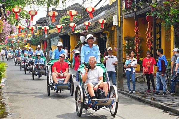 du lich hoi an cho nguoi cao tuoi