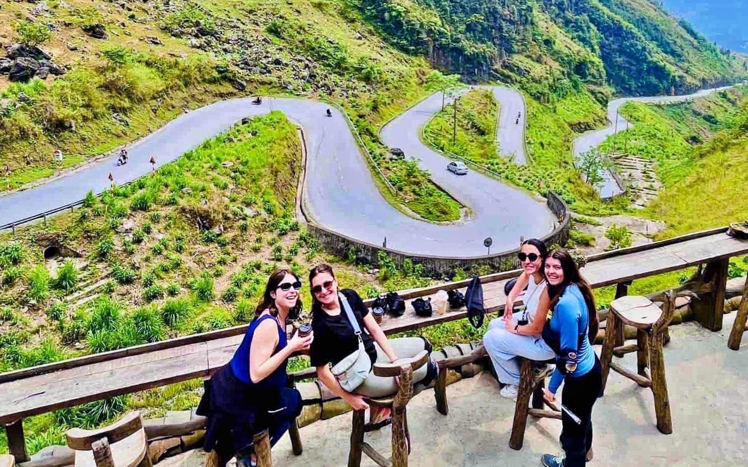 du lich nhom ban tai ha giang