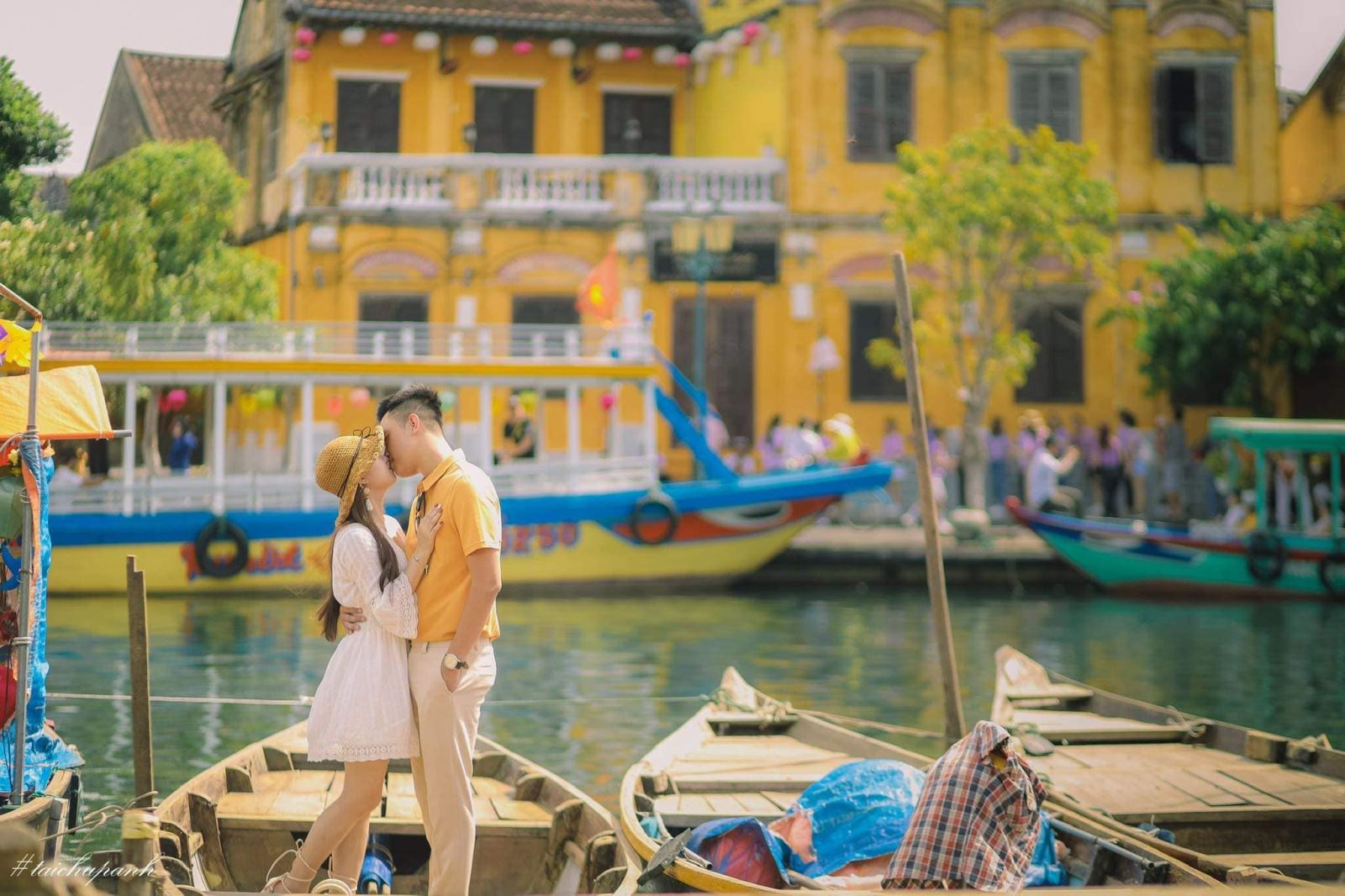 du lich hoi an cho cap doi